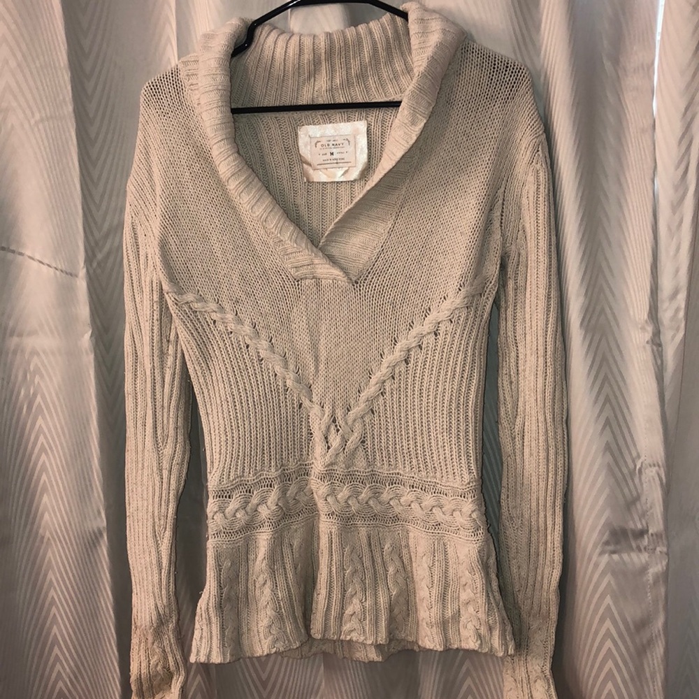 Women’s Old Navy sweater